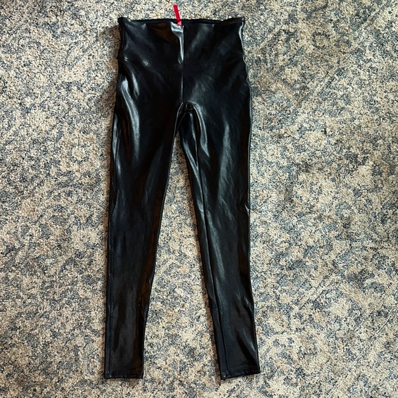 SPANX Pants - SPANX faux leather leggings - medium